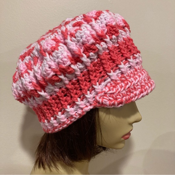 Barbie Pinkalicious hand knit newsboy cap with visor - Picture 5 of 6